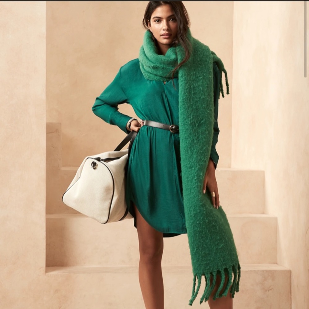 Banana Republic Essential Shift Dress NWT